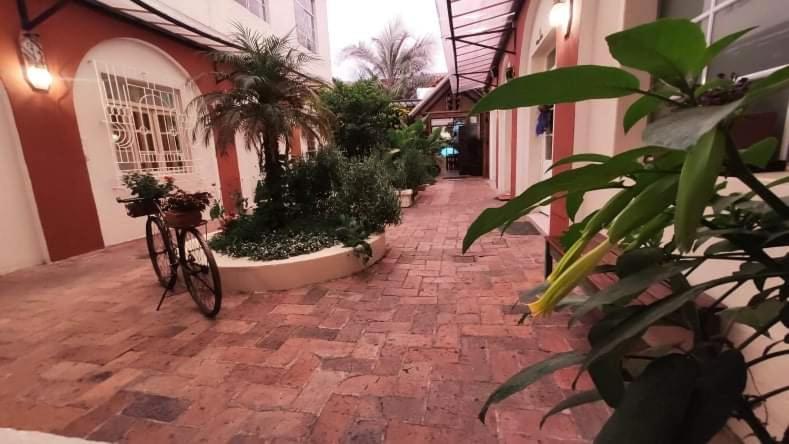 Hostal Yakumama Cuenca Eksteriør billede